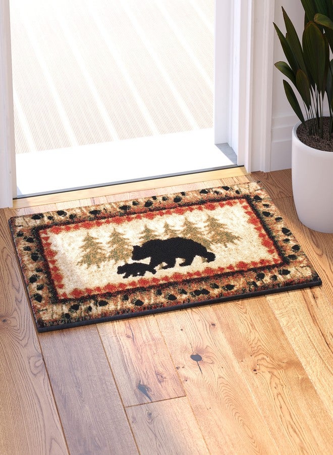 Masada Rugs سجادة ماسادا ماسادا بمقاس 2 × 3 قدم، بتصميم مستوحى من أجواء الكابينة/النزل، مزينة بمشهد دب وشبل. - Image 1